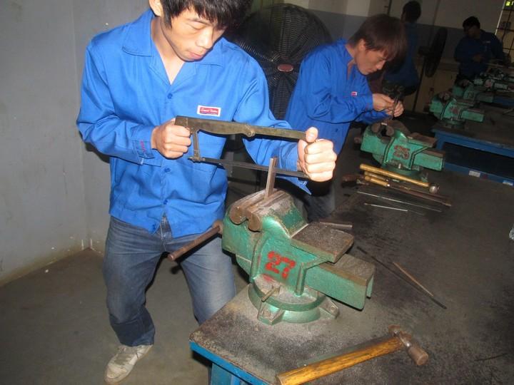 江西钳工怎么考